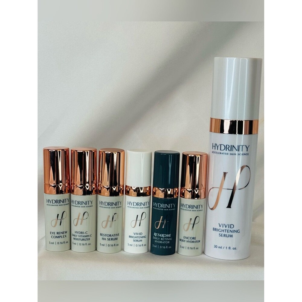 ✨ Hydrinity VIVID Brightening Serum + Discovery collection | $270 Val✨ - Picture 1 of 6